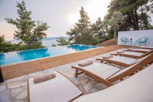 www.allureluxuryvillas.com