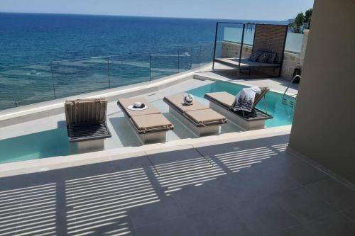 www.dioskouroiluxuryvilla.com