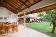 Harny's Garden Villa