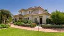 Golden Mile Villa Close to Beach
