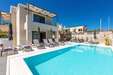 Lagoon Seabreeze Villa, Sumptuous Retreat!